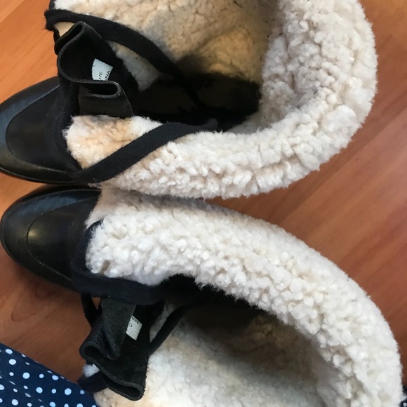 Burberry Rain Boots - Picture 7 of 8